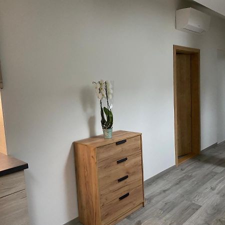Klicperovo 2Kk Appartement Hradec Králové Buitenkant foto