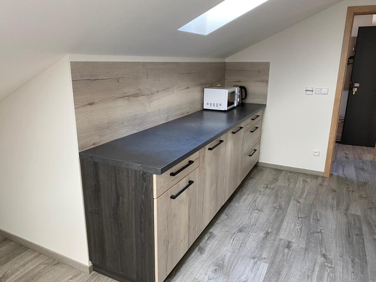 Klicperovo 2Kk Appartement Hradec Králové Buitenkant foto